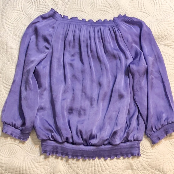 Purple off-the-shoulder blouse - Picture 3 of 3